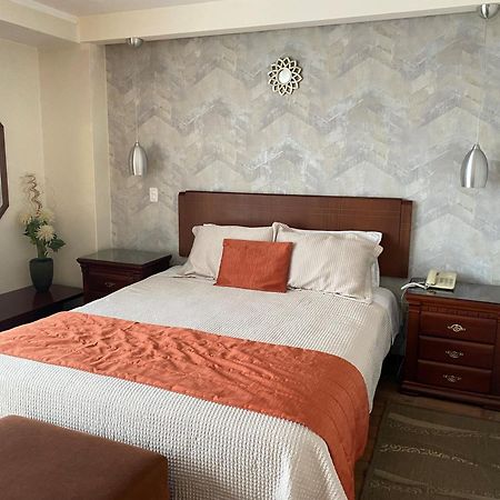 Suites Metropoli Quito Esterno foto