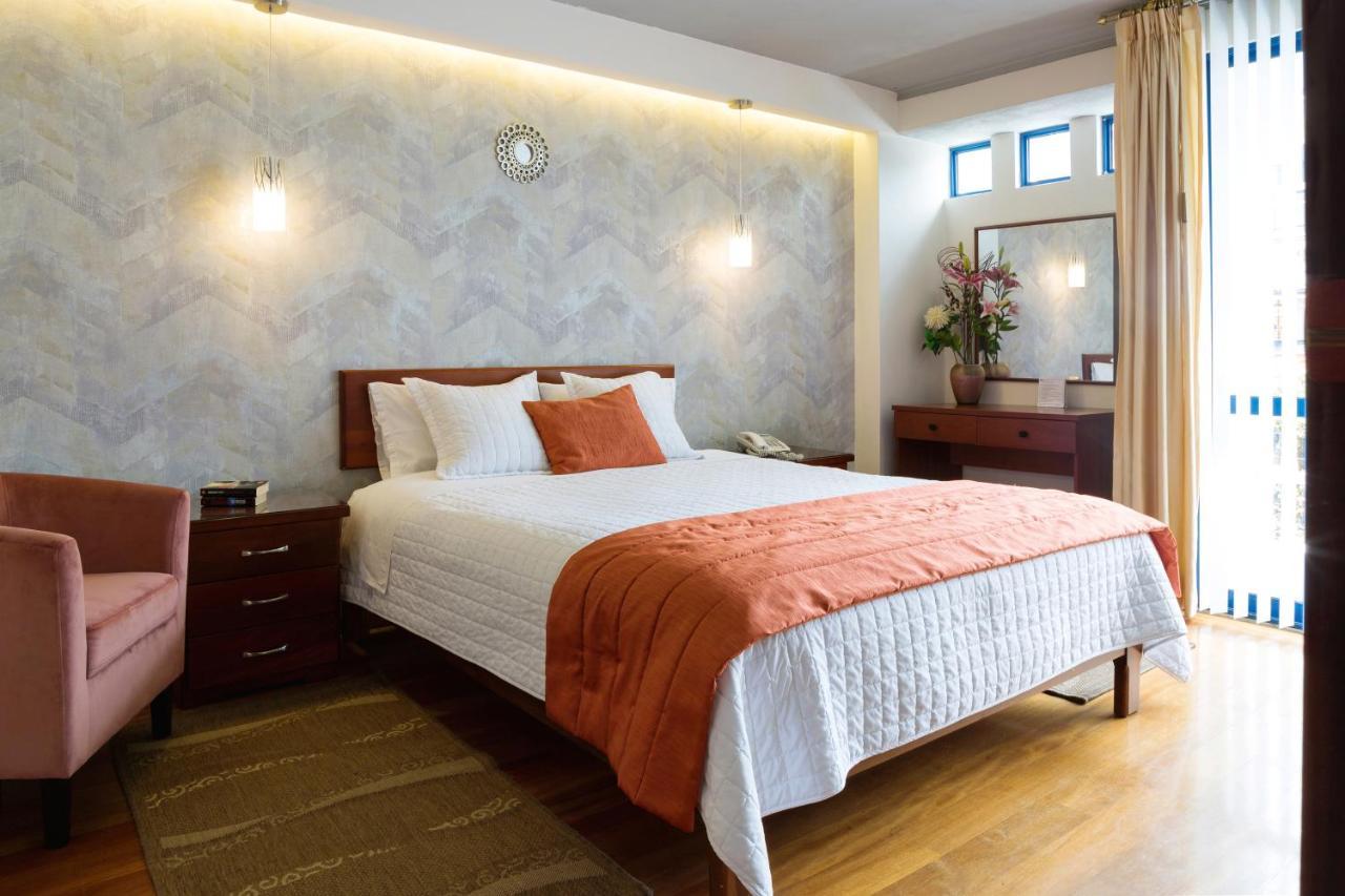 Suites Metropoli Quito Esterno foto