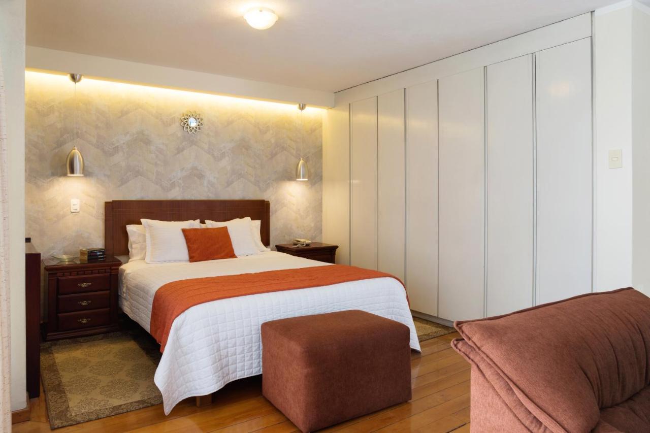 Suites Metropoli Quito Esterno foto