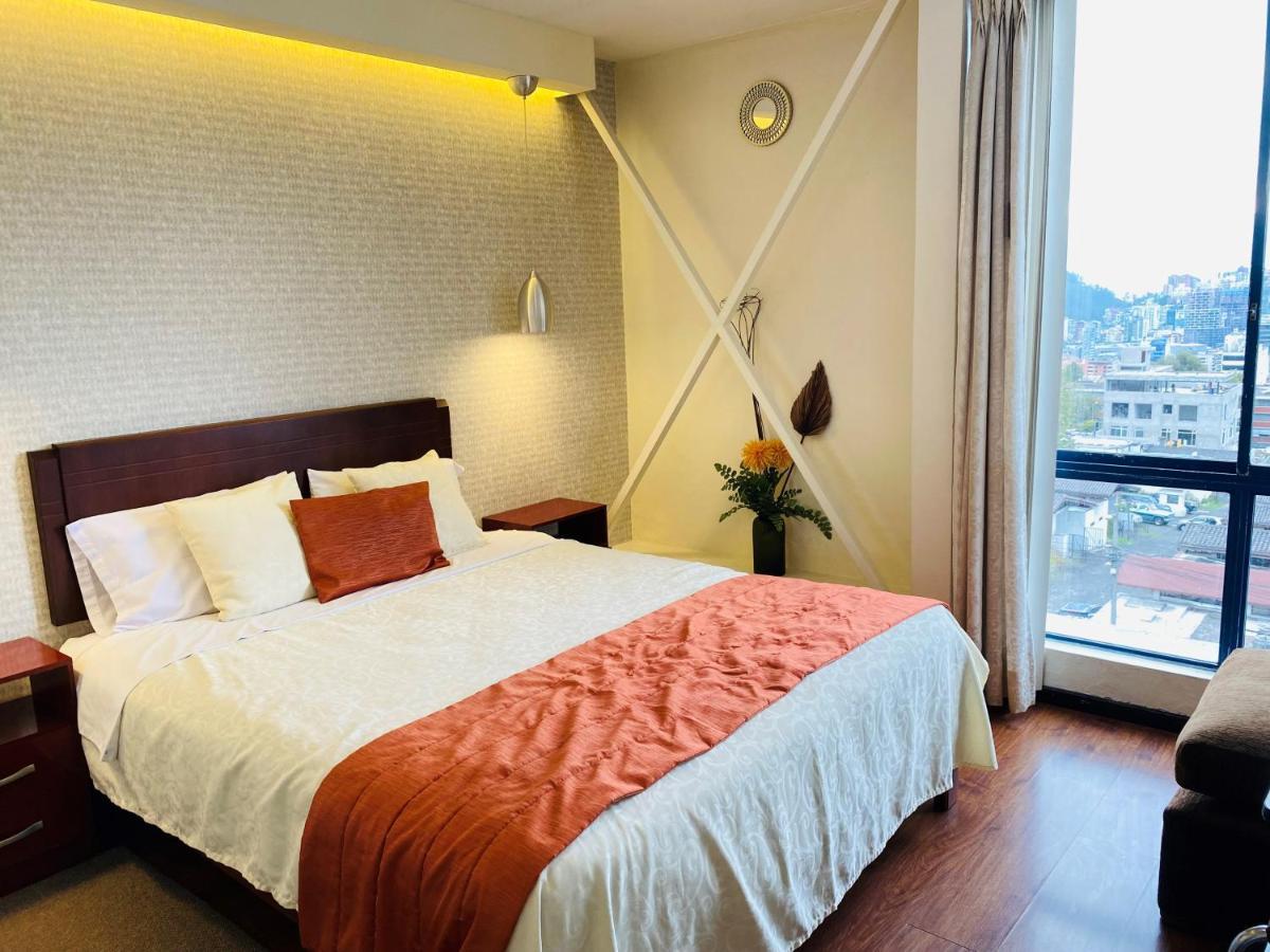 Suites Metropoli Quito Esterno foto