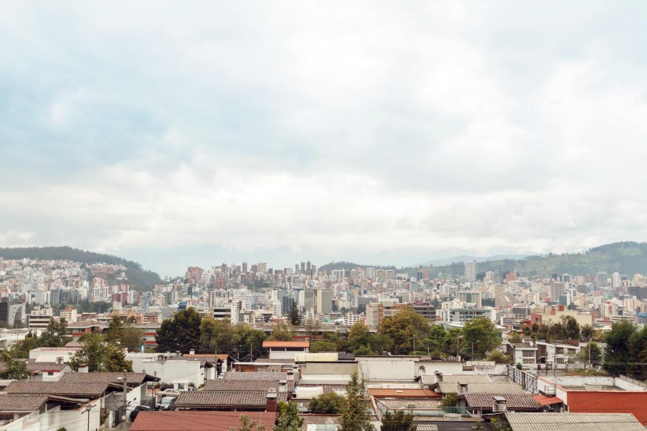 Suites Metropoli Quito Esterno foto