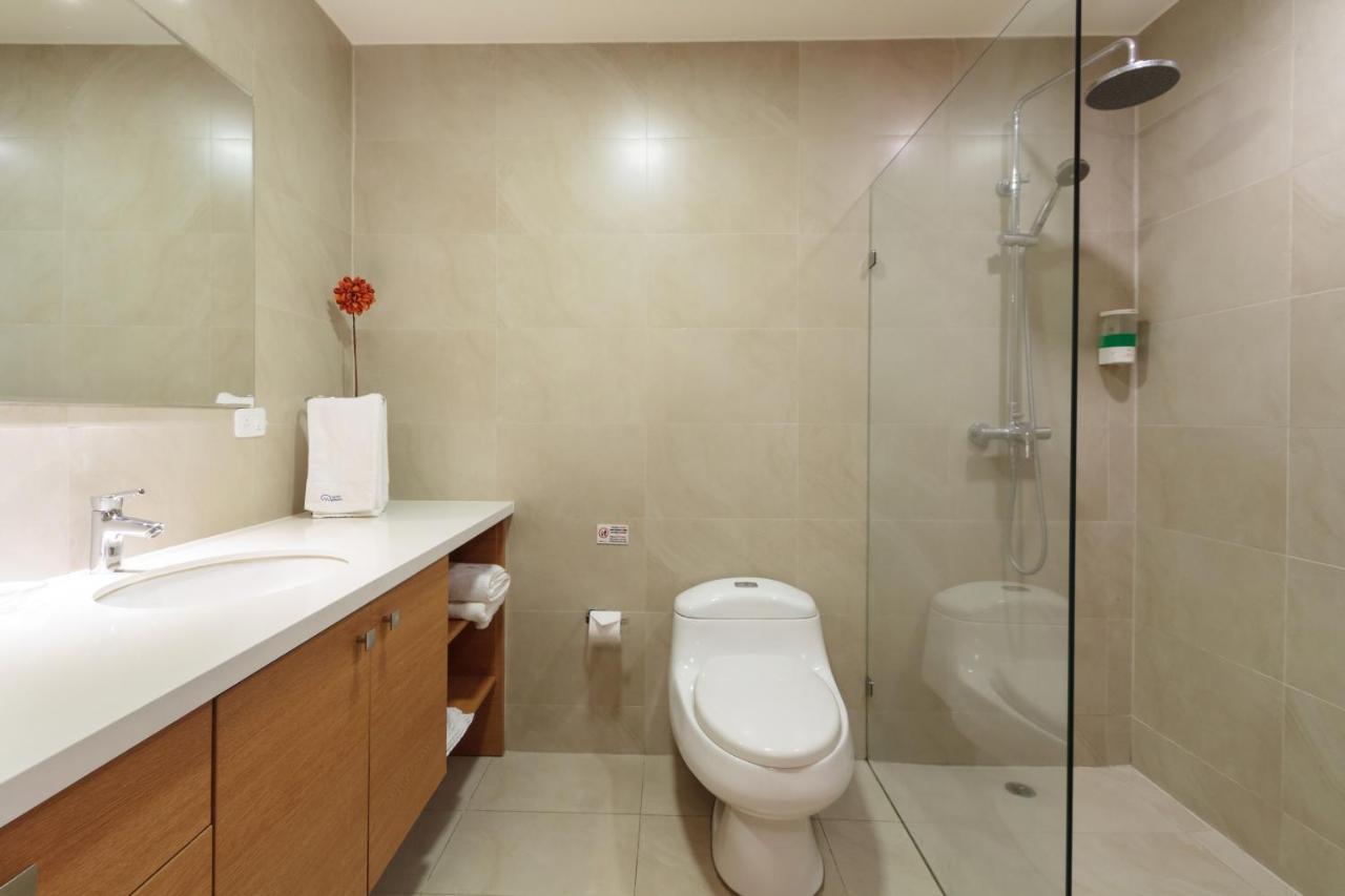 Suites Metropoli Quito Esterno foto